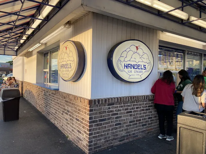 Handel's Ice Cream Youngstown Ohio Picture 4