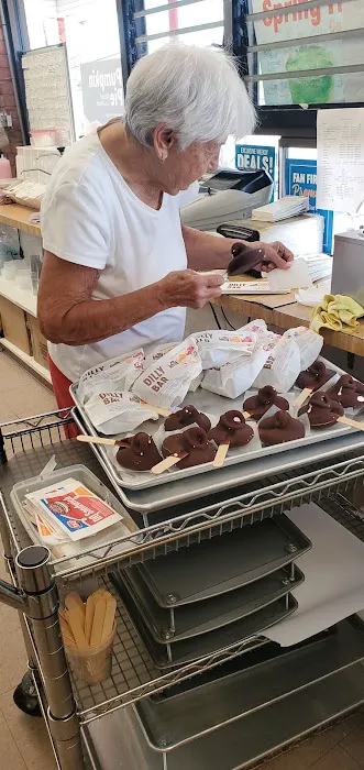 Dairy Queen (Treat) Picture 6