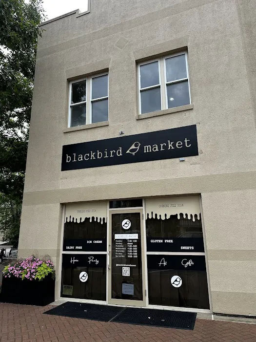 Blackbird Market Picture 1