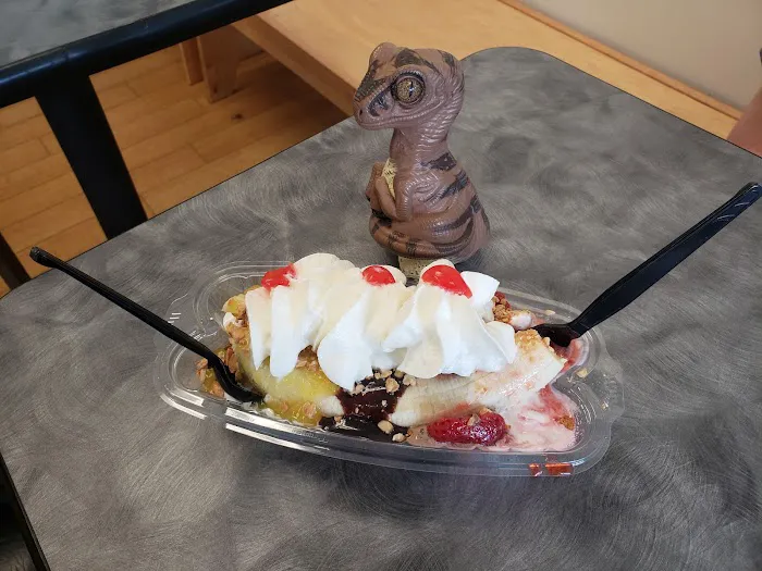 CP's Cooler Homemade Ice Cream & Treats Picture 9