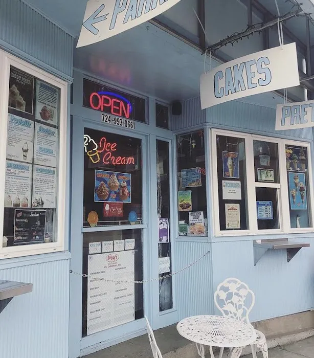 Iceburg's Ice Cream Picture 2