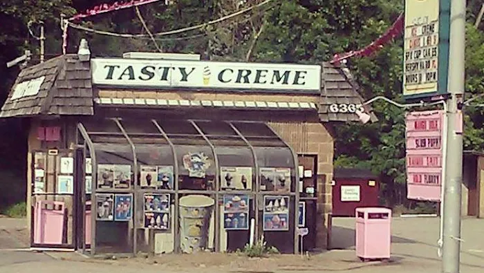 Tasty Creme of Library Picture 3