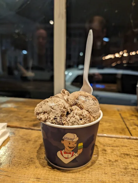 Scoops in Carnegie Picture 7