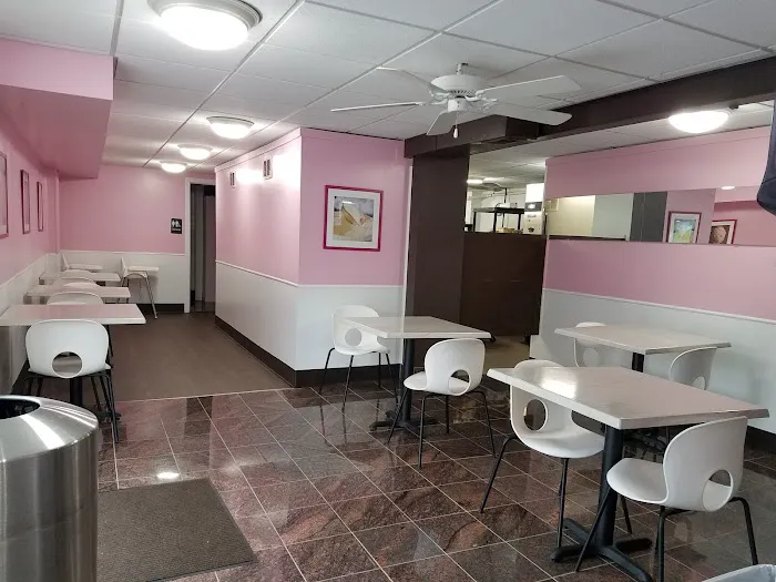Icebox Creamery Picture 6