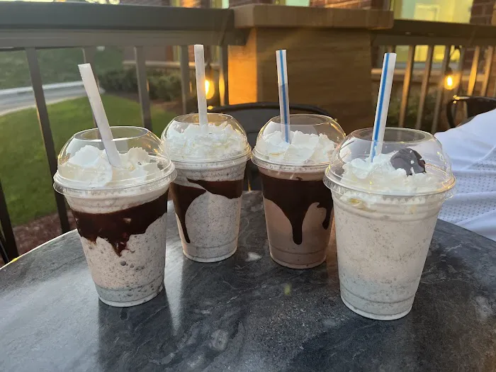 MilkShake Factory Cranberry Picture 1