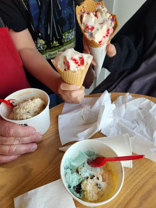 Ripley’s Scoop Shop Picture 1