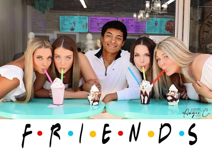 The Scoop Ice Cream LLC Picture 3