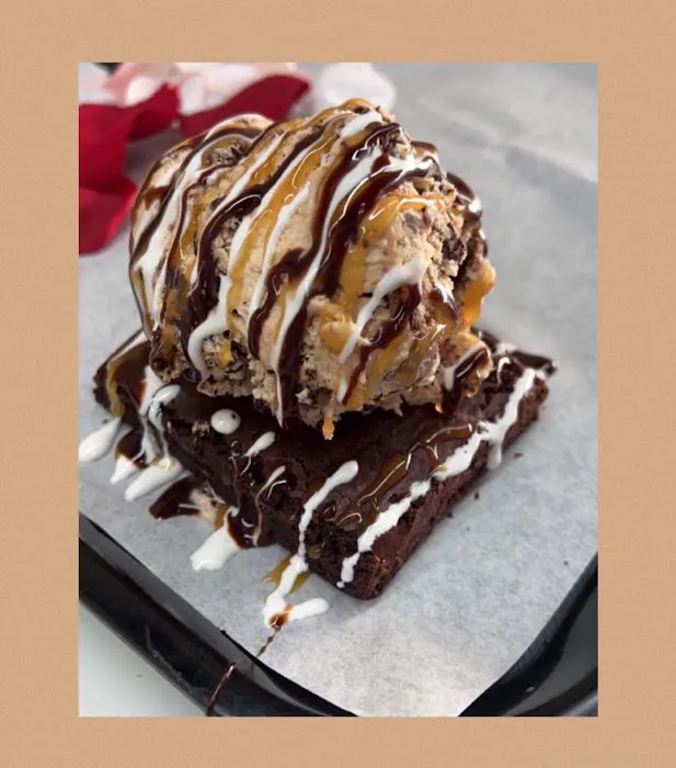 The Scoop Ice Cream LLC Picture 2