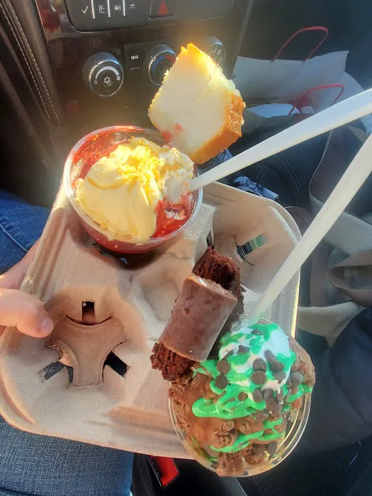 Zoe's Ice-Cream Picture 10