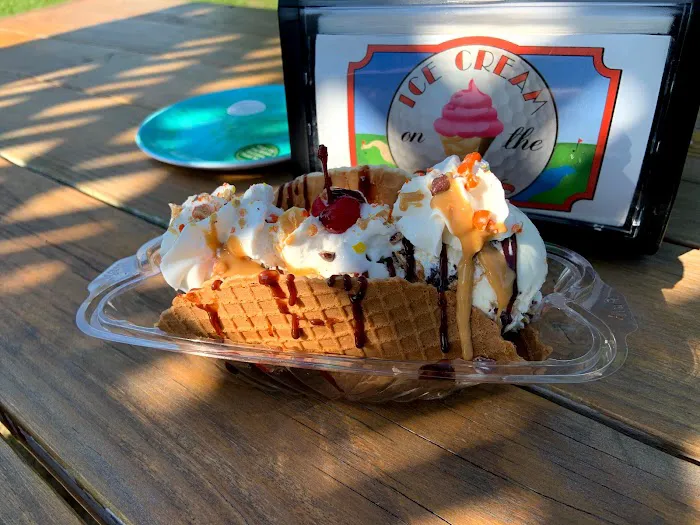 Ice Cream On the Greens Picture 3