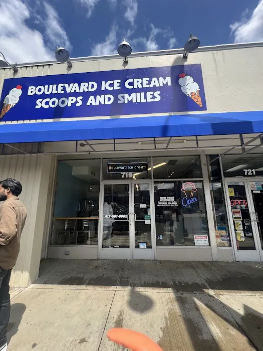 Boulevard icecream Picture 1