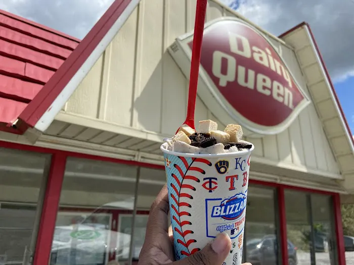 Dairy Queen Store Picture 5