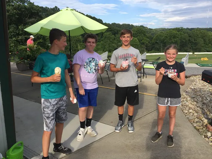 Pine Creek Ice Cream Shop Picture 1