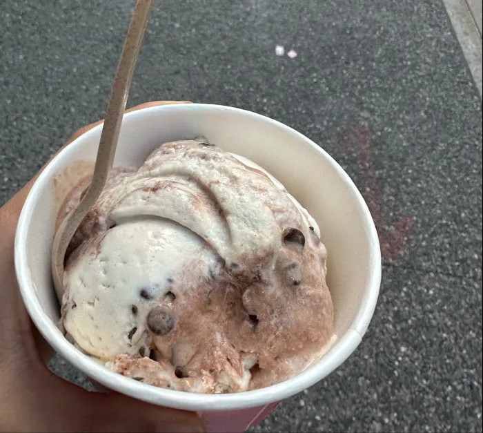 Millie's Homemade Ice Cream Picture 4