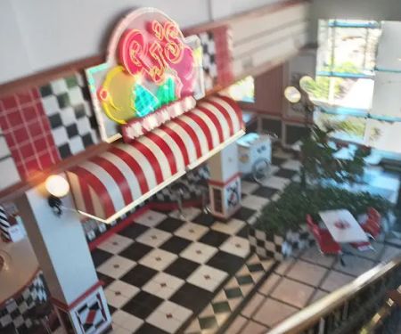 PJu2019s Ice Cream Parlor