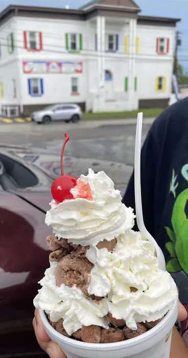 Joe Zeppi's Frozen Treats Picture 3