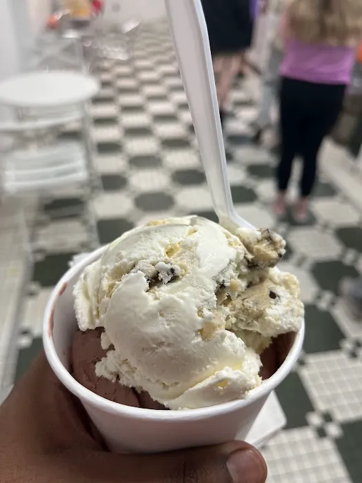Dave & Andy's Homemade Ice Cream Picture 2