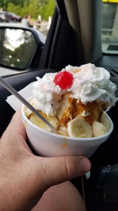 Edwards Ice Cream Shop Picture 5