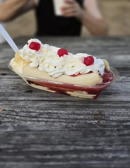 Edwards Ice Cream Shop Picture 6