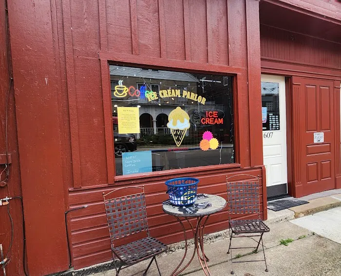 Ice Cream Parlor of Emlenton Picture 1