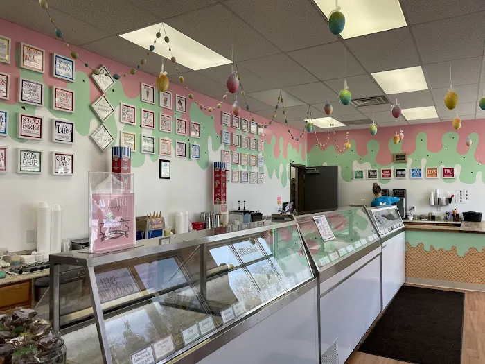 Casey's Ice Cream & Candies Picture 7