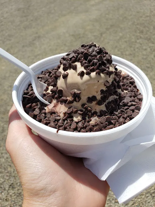 Hank's Frozen Custard Picture 2