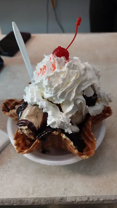 Scoops In Bloomfield Picture 5