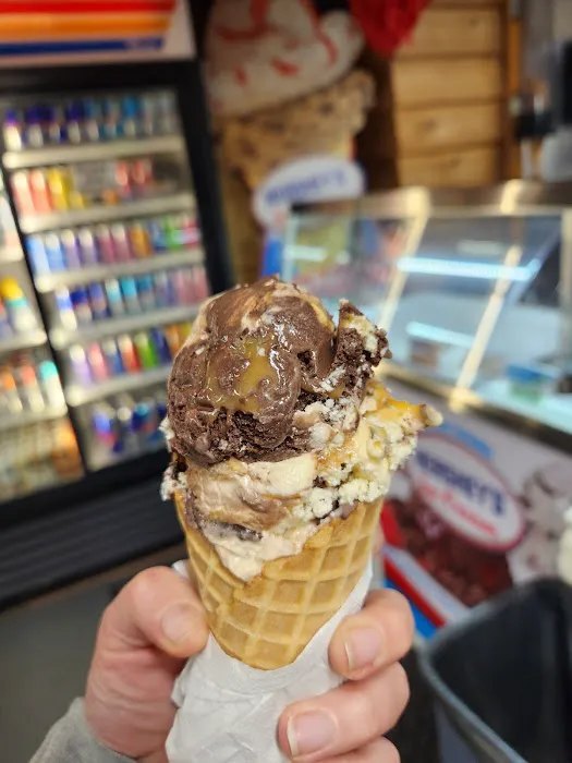 Here's The Scoop Hand Dipped Ice Cream Picture 2
