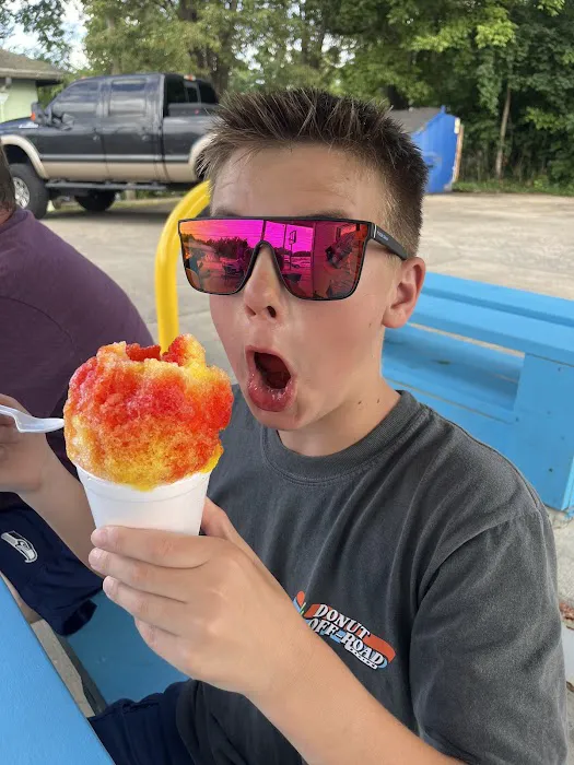 Max's Sugar Shack Shaved Ice Picture 3