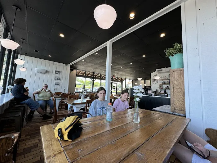 Dewster's Homemade Ice Cream & Bakery Picture 6