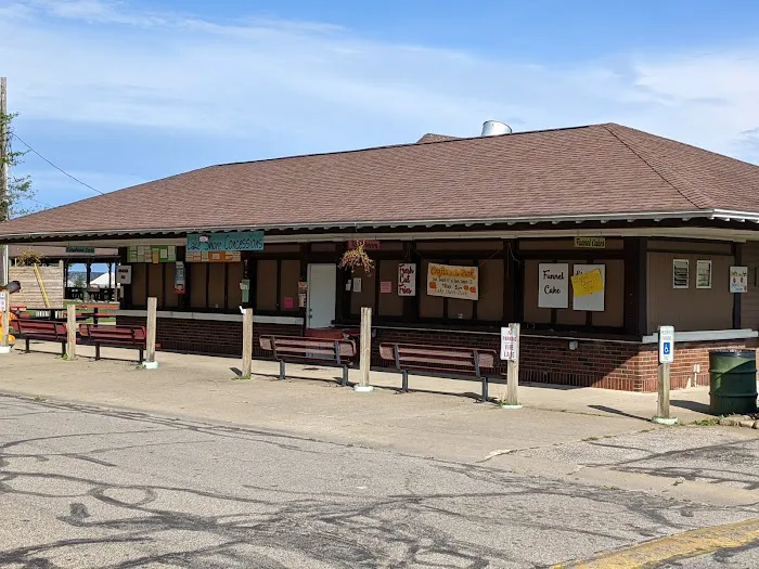 Lake Shore Concessions at Lake Shore Park Picture 9
