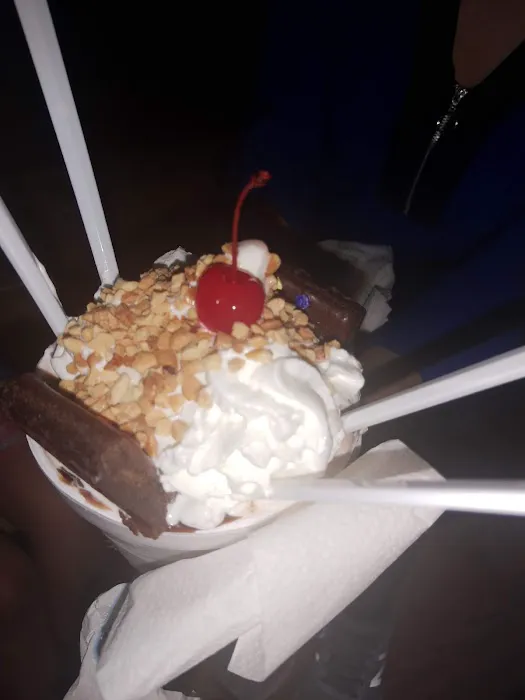 Katie's Ice Cream Picture 3