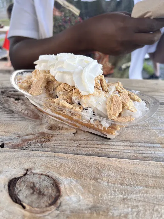 Deep Creek Ice Cream Picture 4