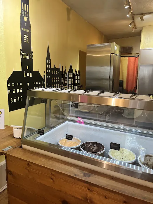 Treat - Ice Cream and Liege Waffles Picture 3