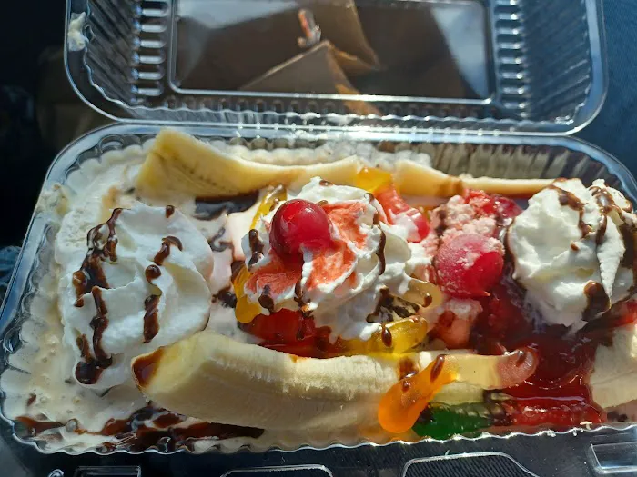 Della's Ice Cream Picture 1