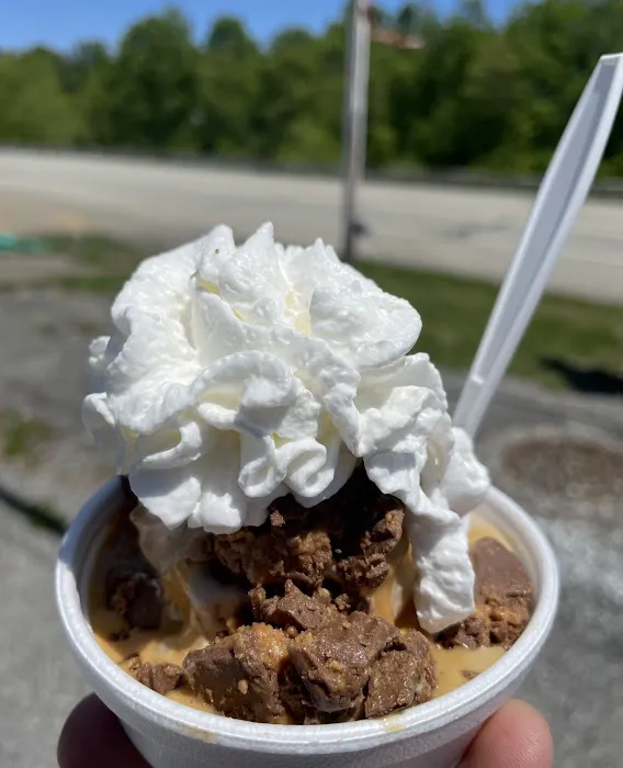 Della's Ice Cream Picture 3