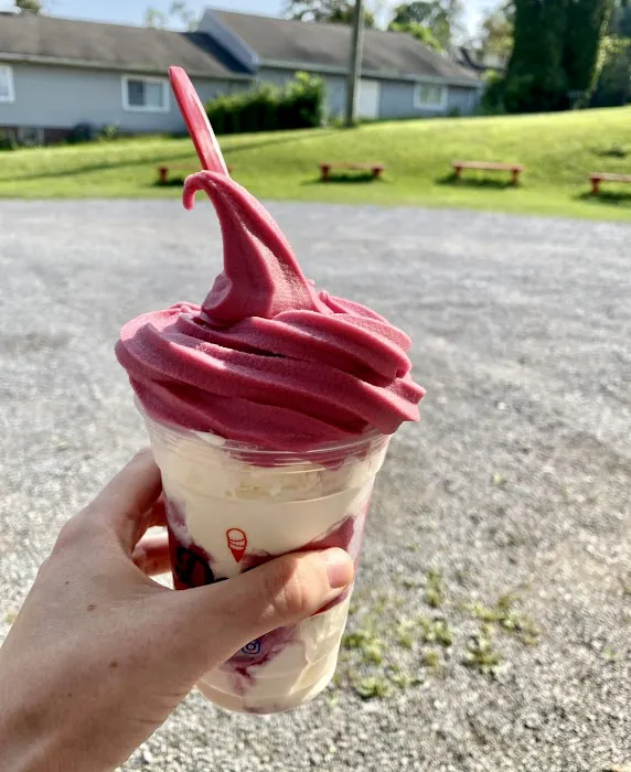 Della's Ice Cream Picture 9