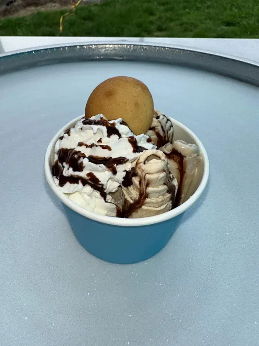 VC Rolled Ice Cream & Catering Picture 3