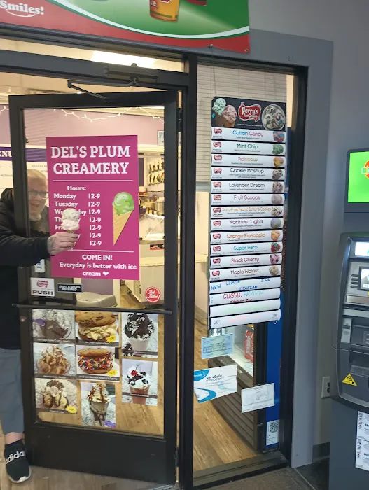 Del's Plum Creamery Picture 6