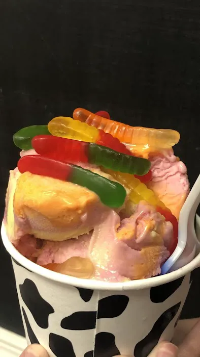 Del's Plum Creamery Picture 5