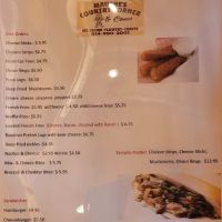 Mauthe's Country Corner . ico