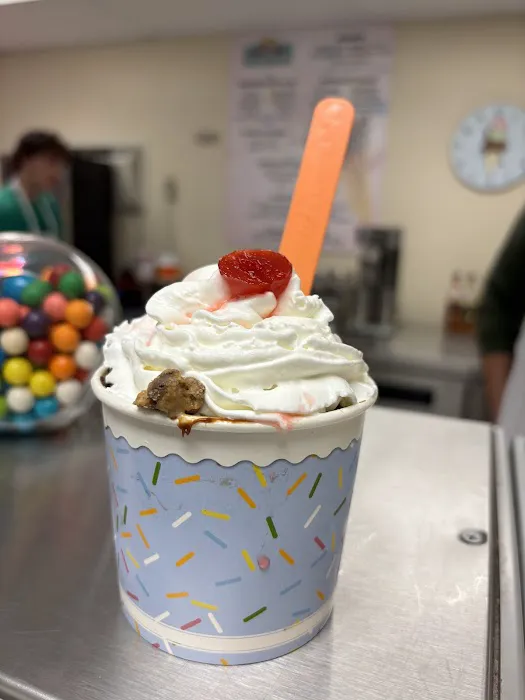 Stucky's Ice Cream Shoppe & Grill Picture 3