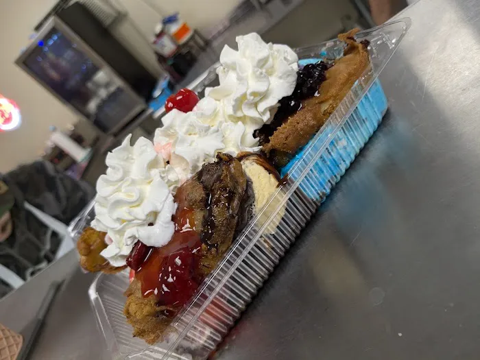 Stucky's Ice Cream Shoppe & Grill Picture 10