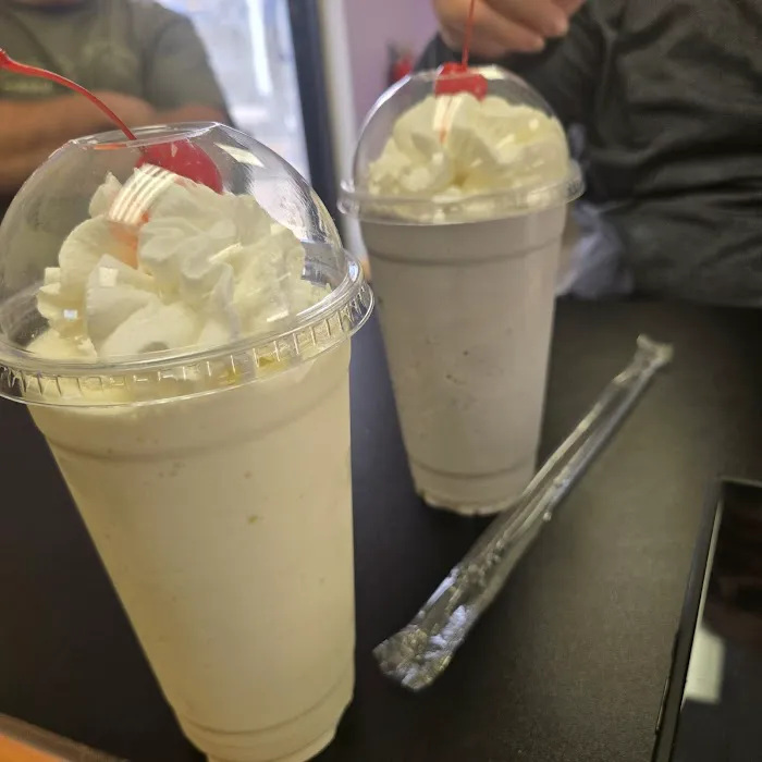 Stucky's Ice Cream Shoppe & Grill Picture 9
