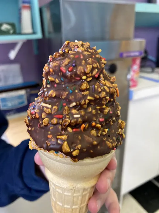 Ice Cream Cottage Picture 9