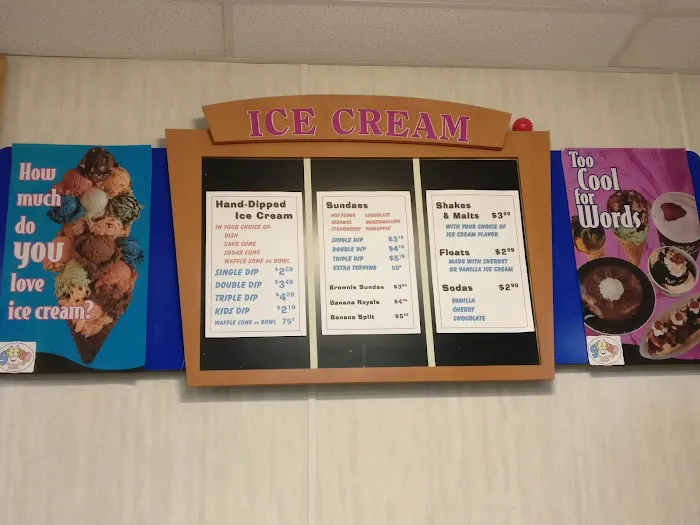 Scoops Ice Cream Shoppe Picture 5