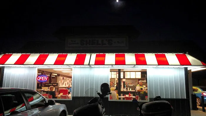 Shell's Ice Cream & Grill Picture 2