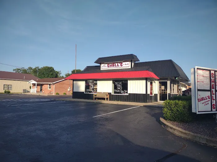 Shell's Ice Cream & Grill Picture 10