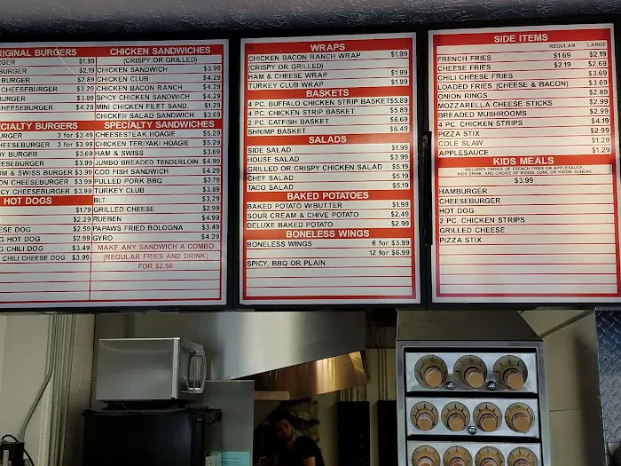 Shell's Ice Cream & Grill Picture 9