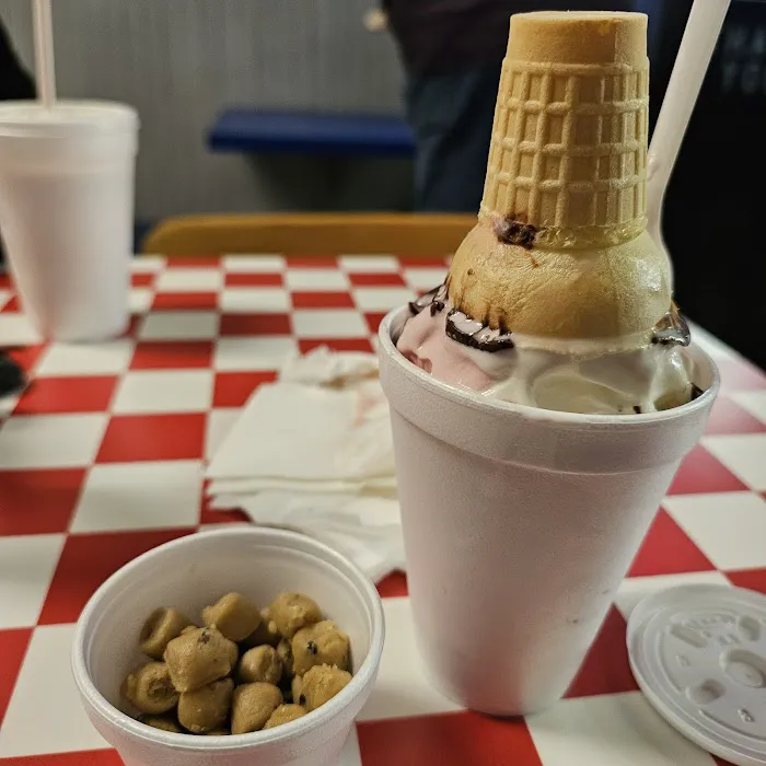 Dairy Creme Corner Picture 2